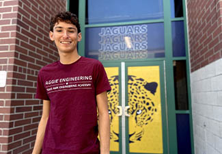 Photo of Ethan Lewis